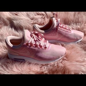 Pink AirMAX Nike SIZE: 5 OR 37 1/2 = 7